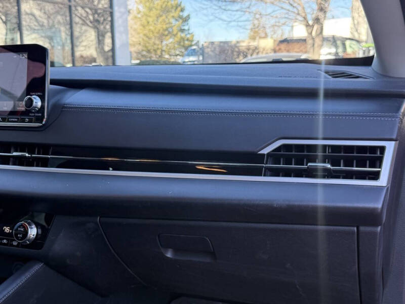 2022 Mitsubishi Outlander ES