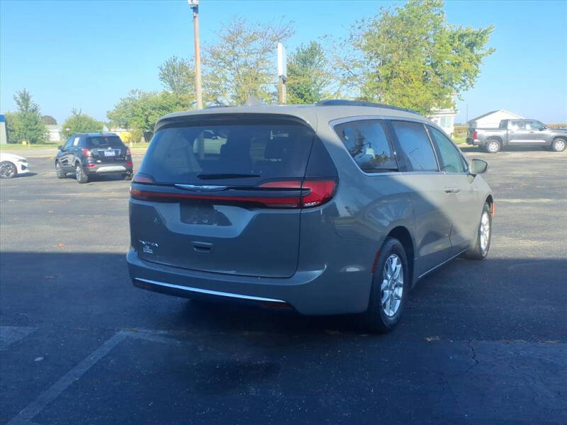 2022 Chrysler Pacifica Touring L
