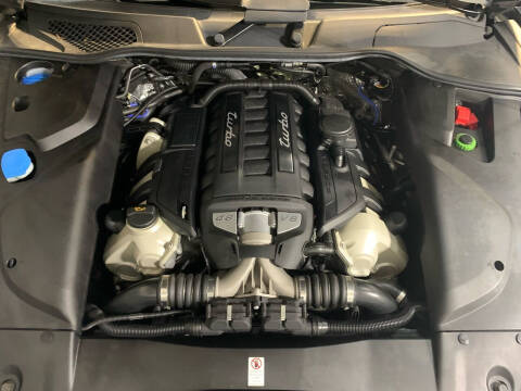 2017 Porsche Cayenne Turbo