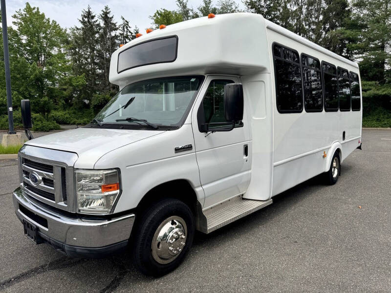 2013 Ford E-Series E-450 SD