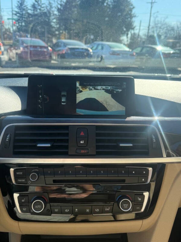 2017 BMW 3 Series 320i xDrive