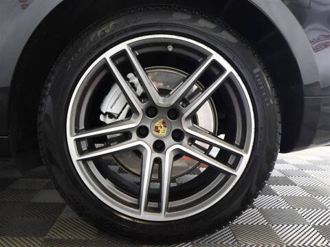 2020 Porsche Macan Turbo