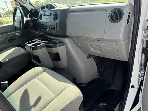 2011 Ford E-Series E-150