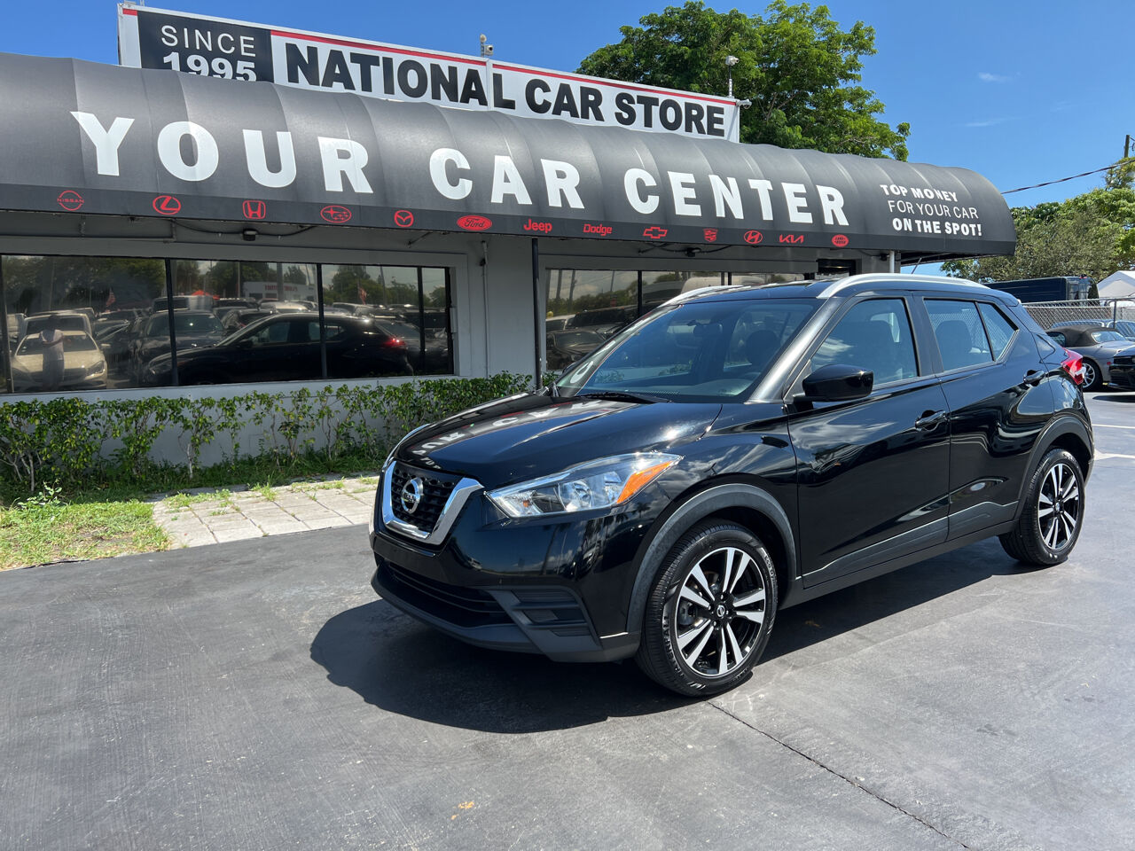 2019 Nissan Kicks  - $16,900