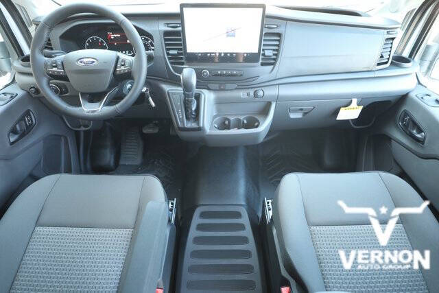 2025 Ford Transit 250