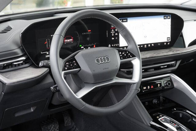 2025 Audi Q5 quattro Premium Plus TFSI
