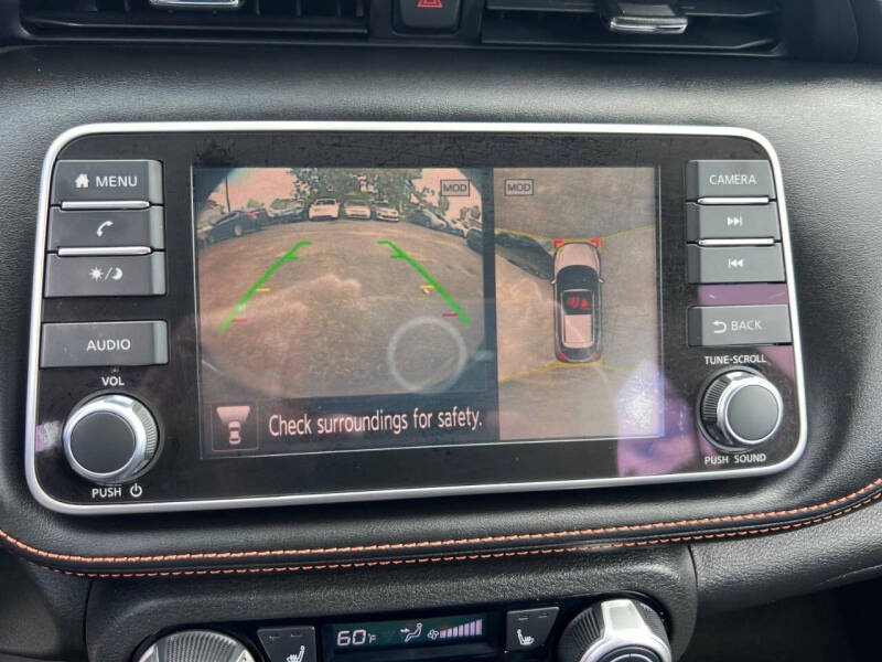 2020 Nissan Kicks SR