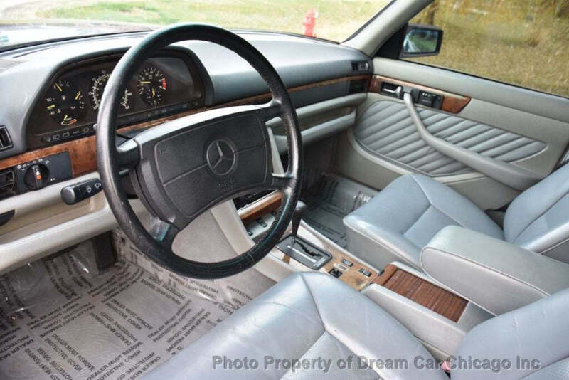 1991 Mercedes-Benz 560-Class 560 SEL
