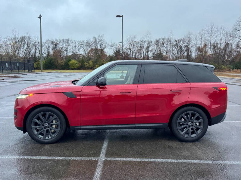 2024 Land Rover Range Rover Sport P360 SE