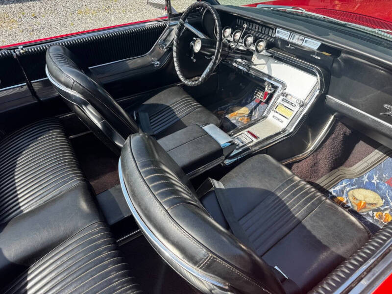 1964 Ford Thunderbird