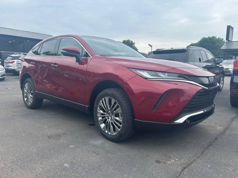 2023 Toyota Venza Limited's photo