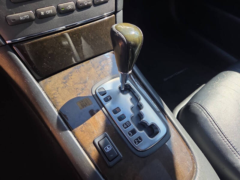 2004 Lexus ES 330