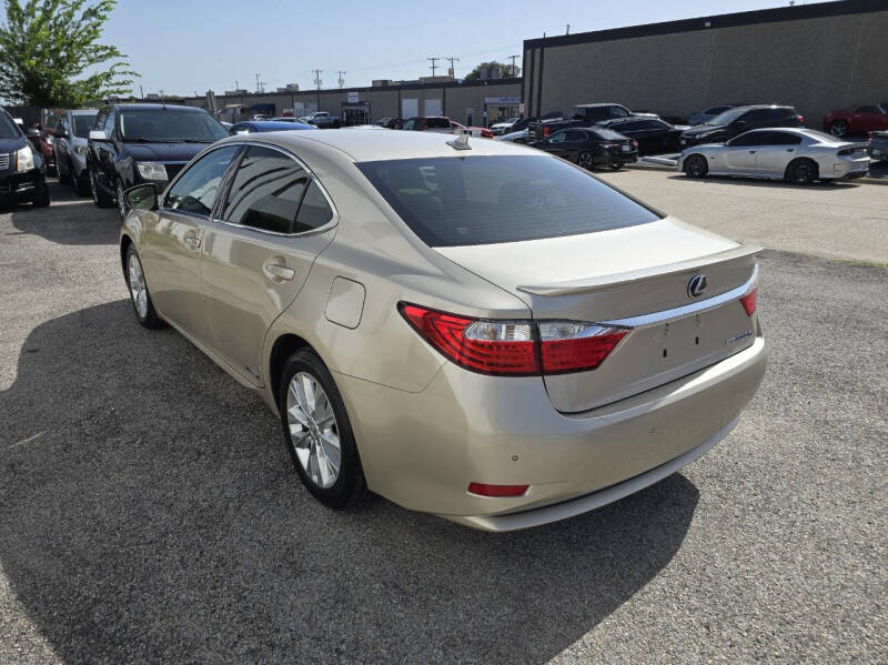 2013 Lexus ES 300h