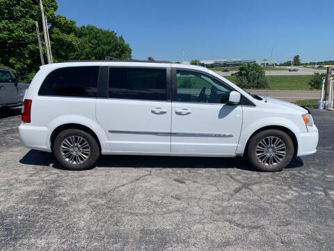 2014 Chrysler Town and Country for sale at Westview Motors in Hillsboro OH