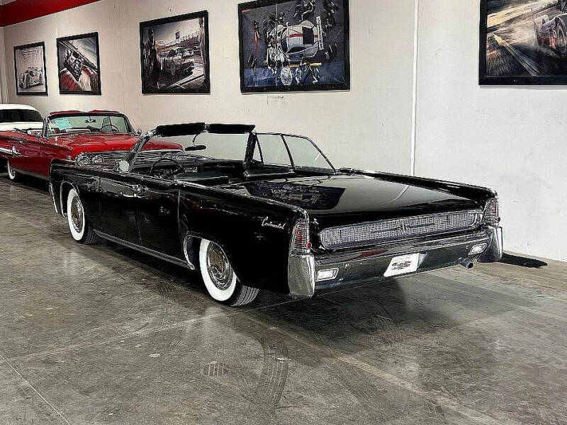 1961 Lincoln Continental