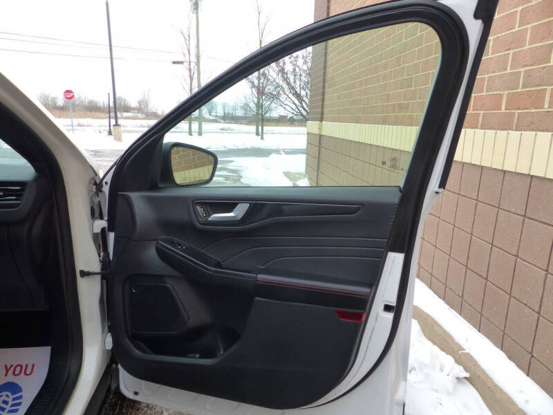 2025 Ford Escape ST-Line