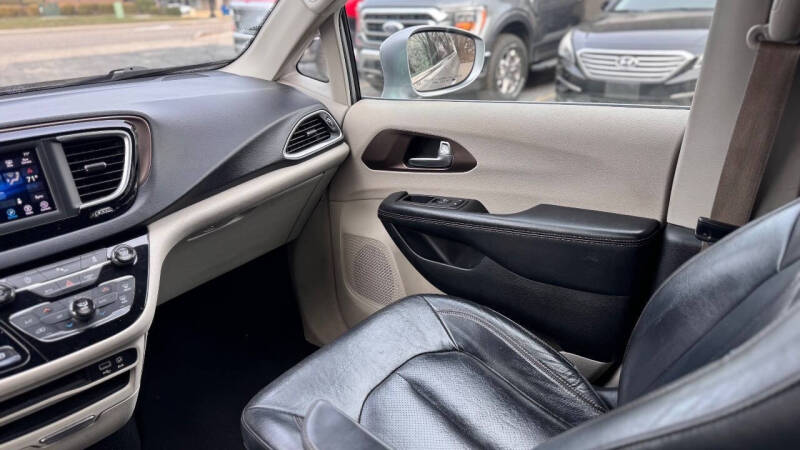 2018 Chrysler Pacifica Touring L