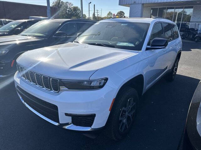 2025 Jeep Grand Cherokee L for sale at GUPTON MOTORS, INC. in Springfield TN
