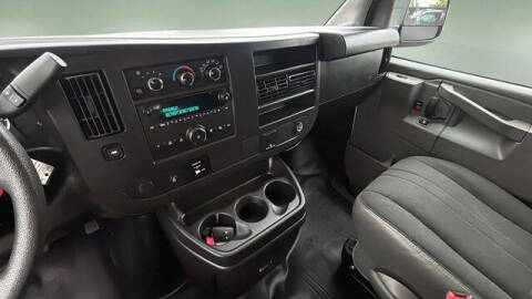 2024 GMC Savana 2500