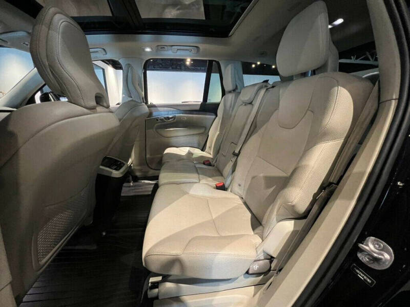 2023 Volvo XC90 B6 Plus Bright Theme 7P