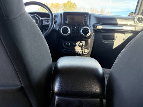 2012 Jeep Wrangler Unlimited Sahara