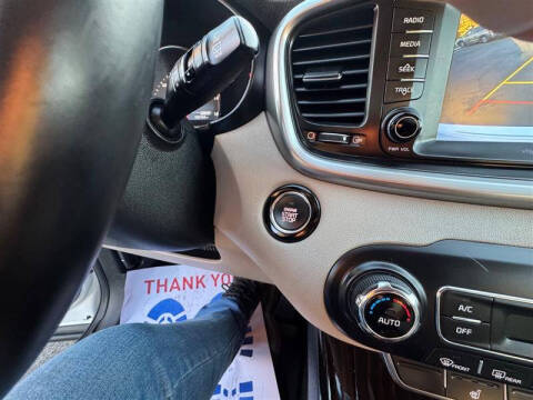 2019 Kia Sorento EX V6