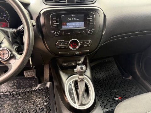 2017 Kia Soul +