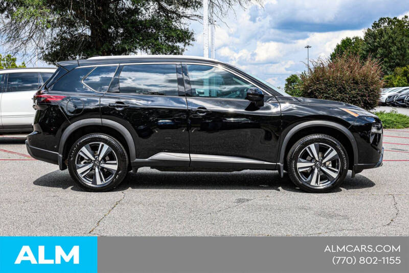 2025 Nissan Rogue SL
