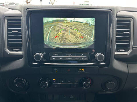 2023 Nissan Frontier SV