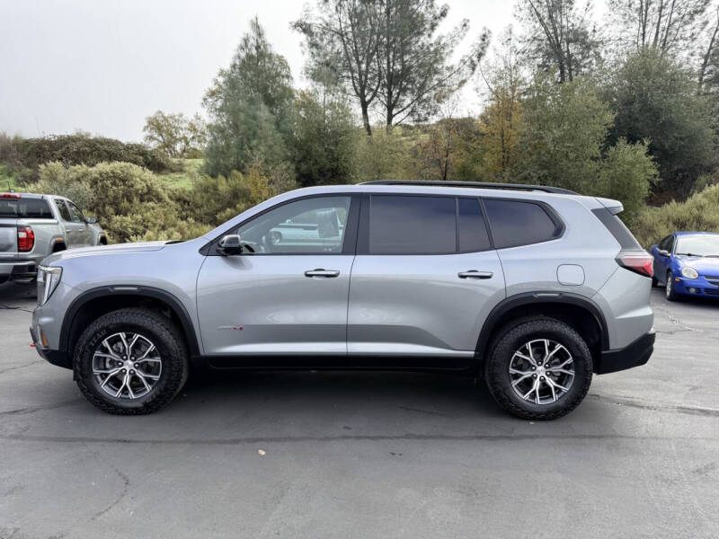2024 GMC Acadia AT4