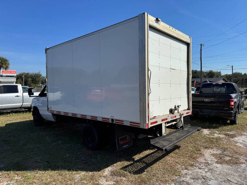 2021 Ford E-Series E-450 SD