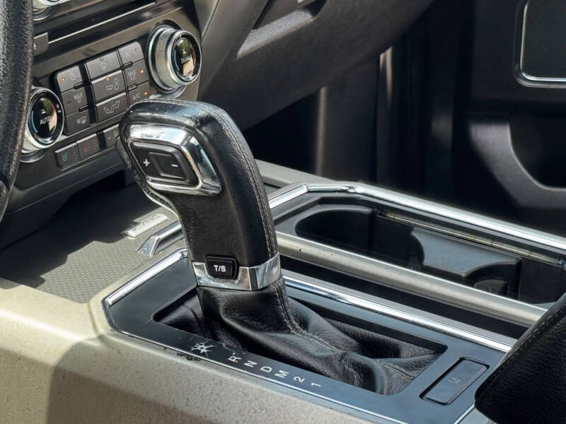 2015 Ford F-150 Lariat