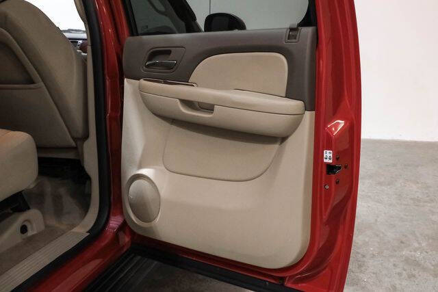 2011 Chevrolet Avalanche LS