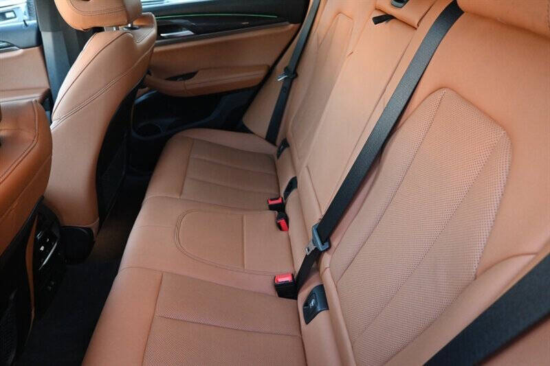 2023 BMW X4 xDrive30i