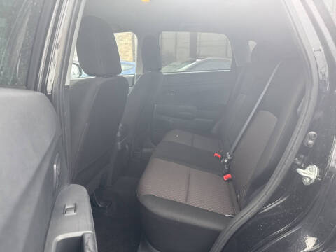 2019 Mitsubishi Outlander Sport ES