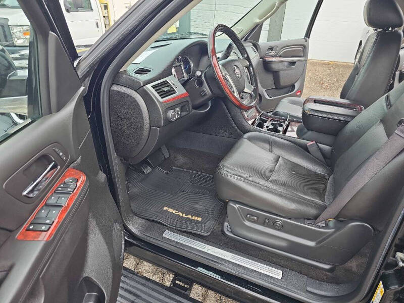 2013 Cadillac Escalade EXT Premium