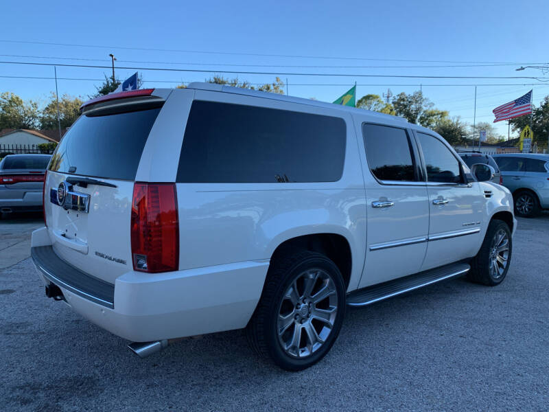 2014 Cadillac Escalade ESV Luxury
