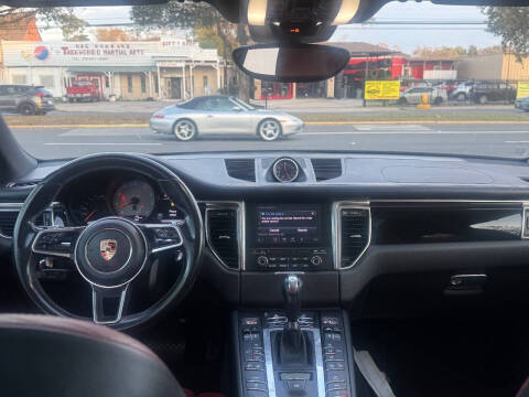 2017 Porsche Macan S