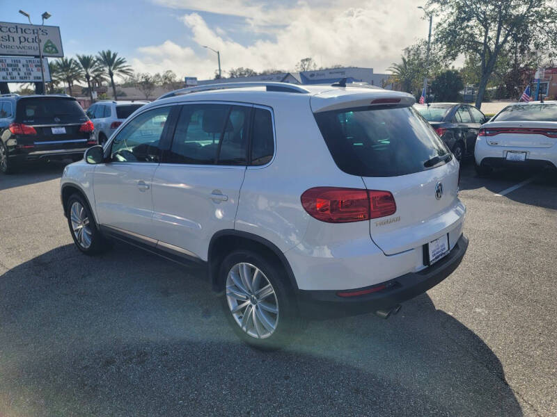 2014 Volkswagen Tiguan SE photo 6