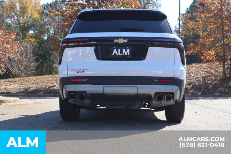 2024 Chevrolet Traverse LT