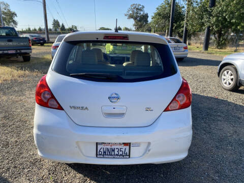 2012 Nissan Versa 1.8 SL