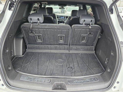 2023 Buick Enclave Essence