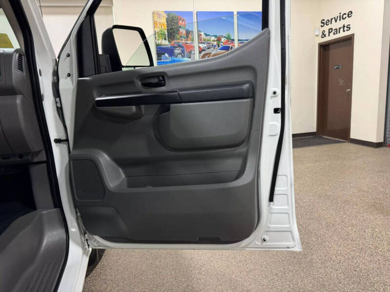 2018 Nissan NV