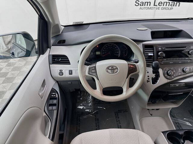 2012 Toyota Sienna