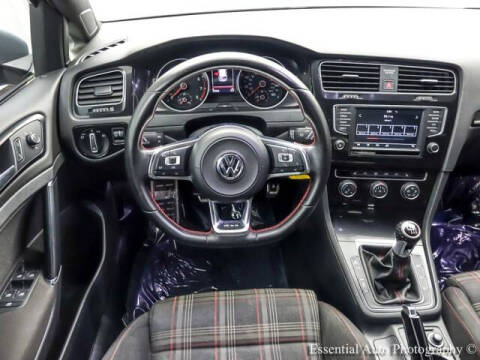 2017 Volkswagen Golf GTI S