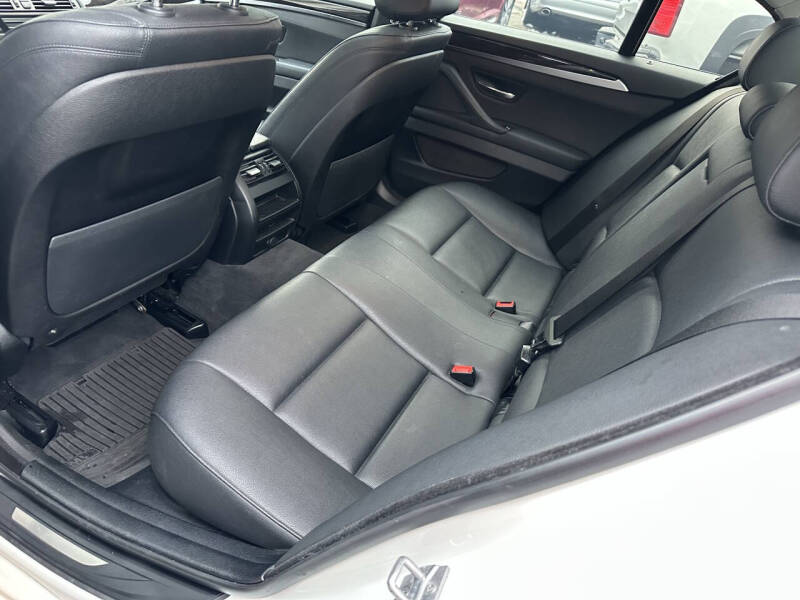 2016 BMW 5 Series 528i xDrive