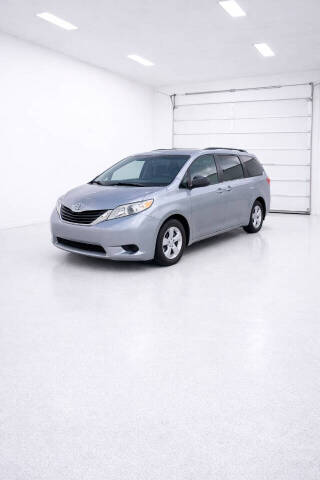2011 Toyota Sienna XLE 8-Passenger
