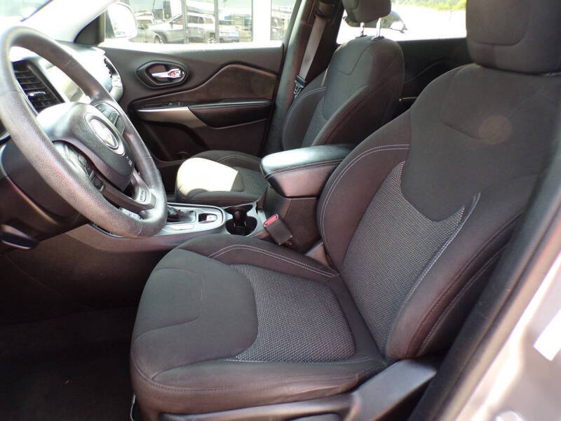 2020 Jeep Cherokee Latitude