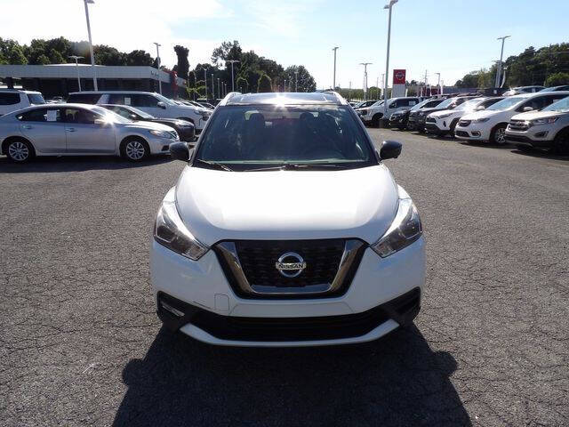 2019 Nissan Kicks SR