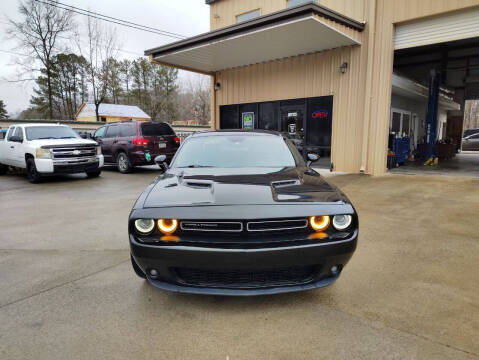 2015 Dodge Challenger SXT Plus